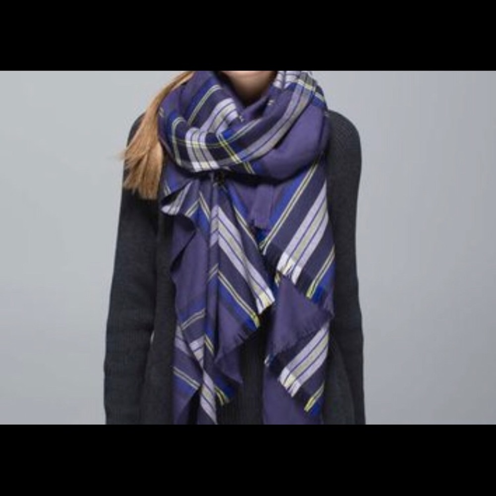 lululemon pranayama gray scarf/wrap